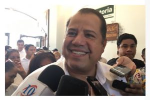 Oscar Almaraz, presidente municipal electo de Victoria, asegura que hay que gobernar para todos, se gobierna para todos y creo que la madurez política que mostramos siempre es importante para mantener los buenos vínculos de gestión gubernamental ante las instancias federales y estatales.