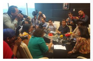 Cavazos Lliteras confirmó que del  5 al 9 los equipos de transición visitarán las diversas instalaciones del gobierno del estado mientras que del 12 al 23 se hará el conocimiento del equipo de transición de los diversos sistemas y procesos del  gobierno del estado.